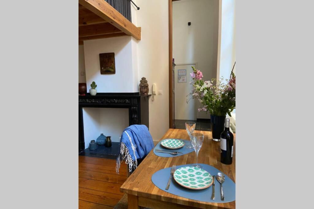 Апартаменты Duplex In Historical Centre With Private Courtyard Антверпен Экстерьер фото